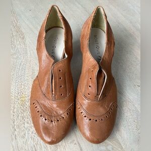 Boutique 9 leather heels, tan short heel leather shoes.